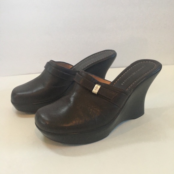 Vintage 1990’s Tommy Hilfiger Platforms - Picture 1 of 6